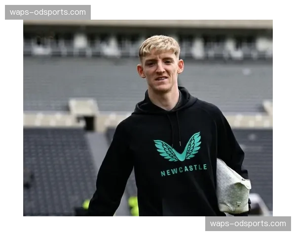 戈登无球跑动创造大量空间 纽卡前场压迫体系重要一环